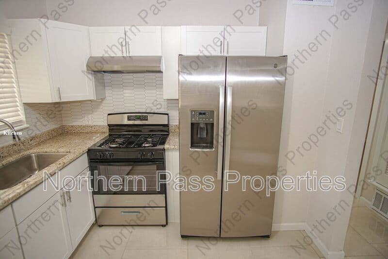 El Paso House: 4920 Alps