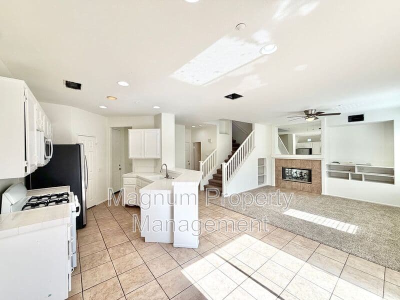 Riverside House: 11324 Riverleaf Dr