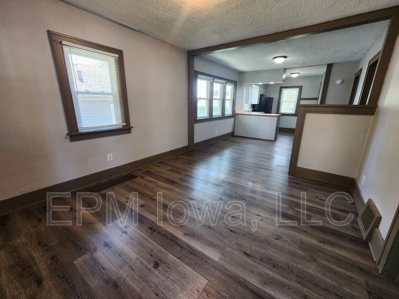 Waterloo House: 526 Kirkwood Avenue