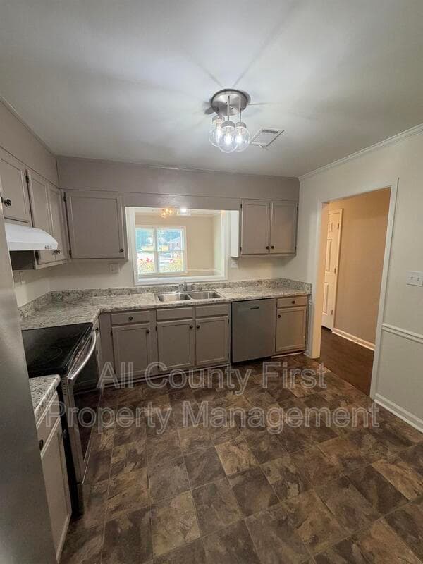 Clarkston House: 3486 Andrew Jackson Drive
