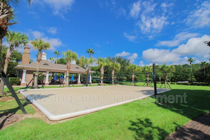 Mount Pleasant Condo: 1807 Basildon Road