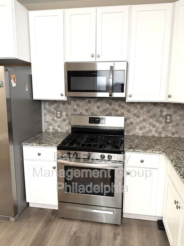 Philadelphia House: 2614 Ingersoll St