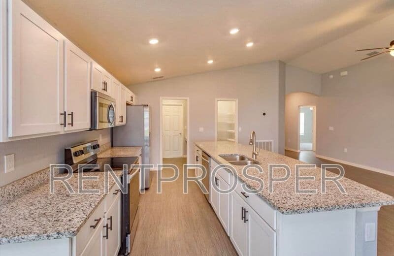 Haines City House: 4310 Swan Street