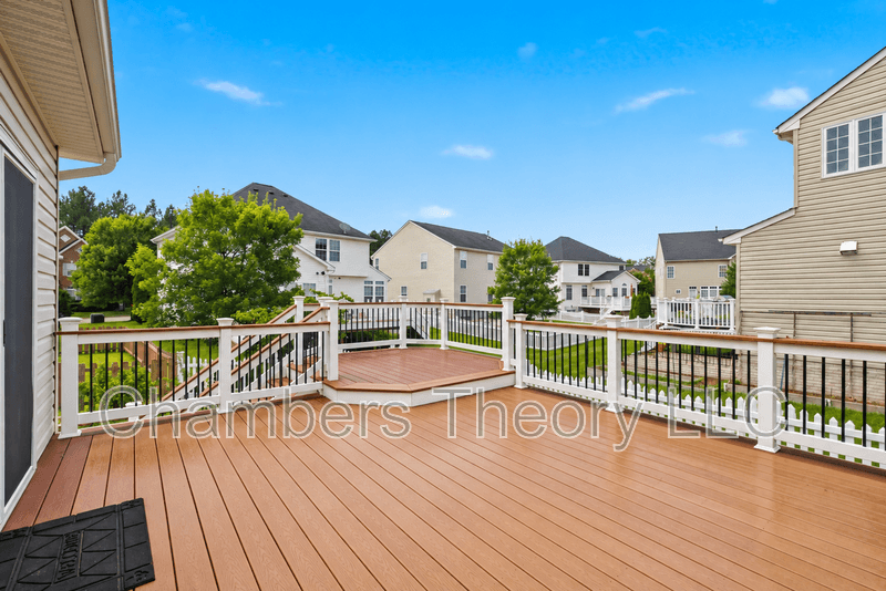Chantilly House: 42211 Marcy Way