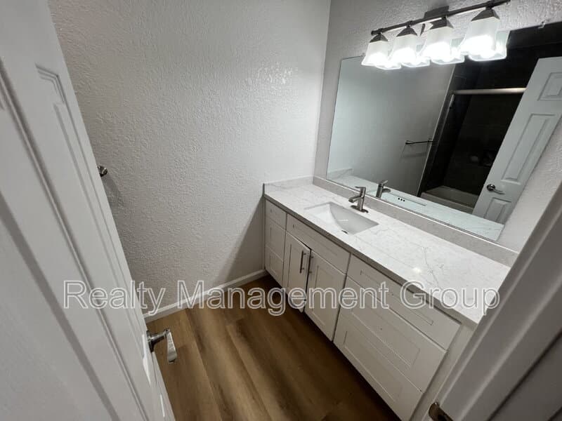 El Cajon Condo: 1013 Sunshine Ave