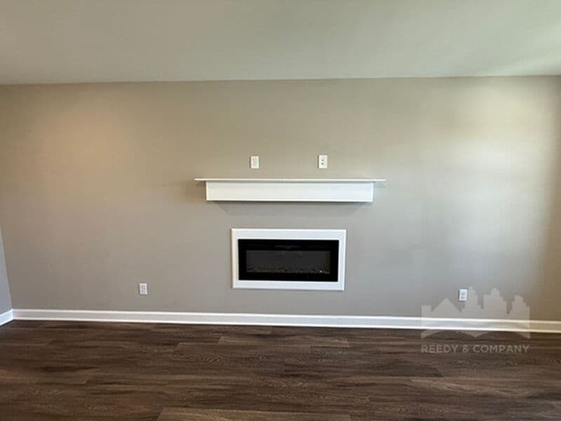 Cordova House: 9675 Bloomington Cir S