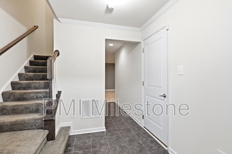 Falling Waters Townhome: 72 Norwood Dr