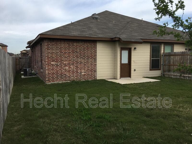 New Braunfels Condo: 680 Creekside Circle - 1