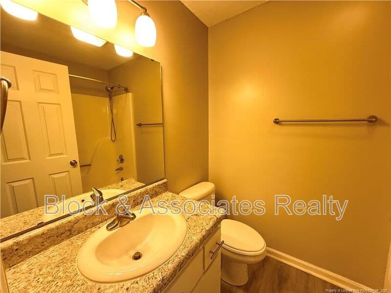 Hope Mills House: 4059 Professional Dr