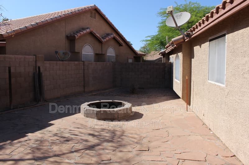 Chandler House: 807 W. Kesler Lane