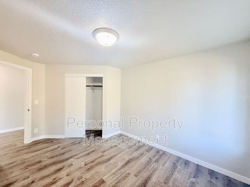 Vancouver House: 15814 SE 15th St.