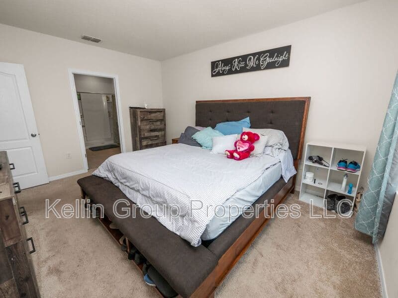 Haines City House: 972 Serchio St