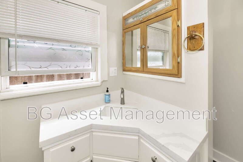 Pinole House: 2359 Prune St