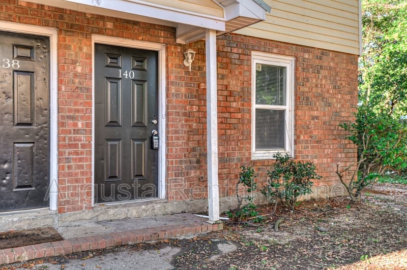 North Augusta Townhome: 140 Chalet North Court