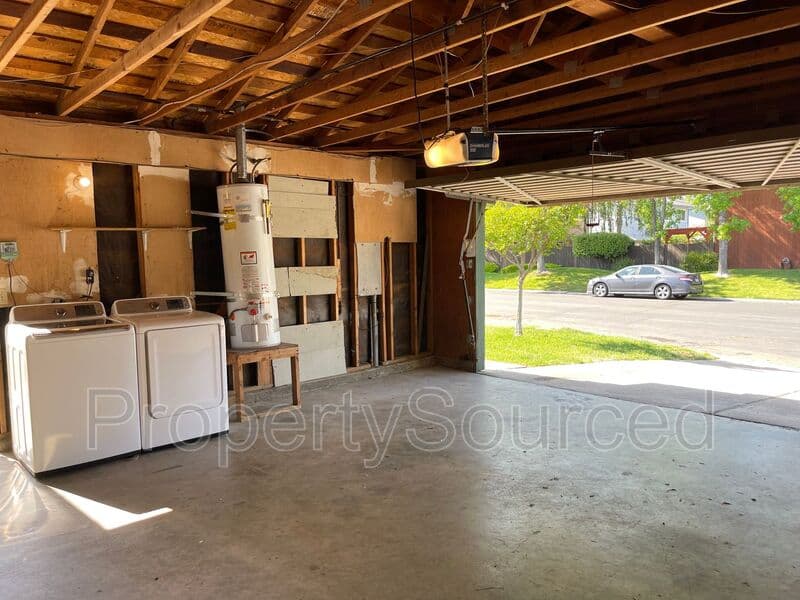 Manteca Condo: 1296 Spruce Lane