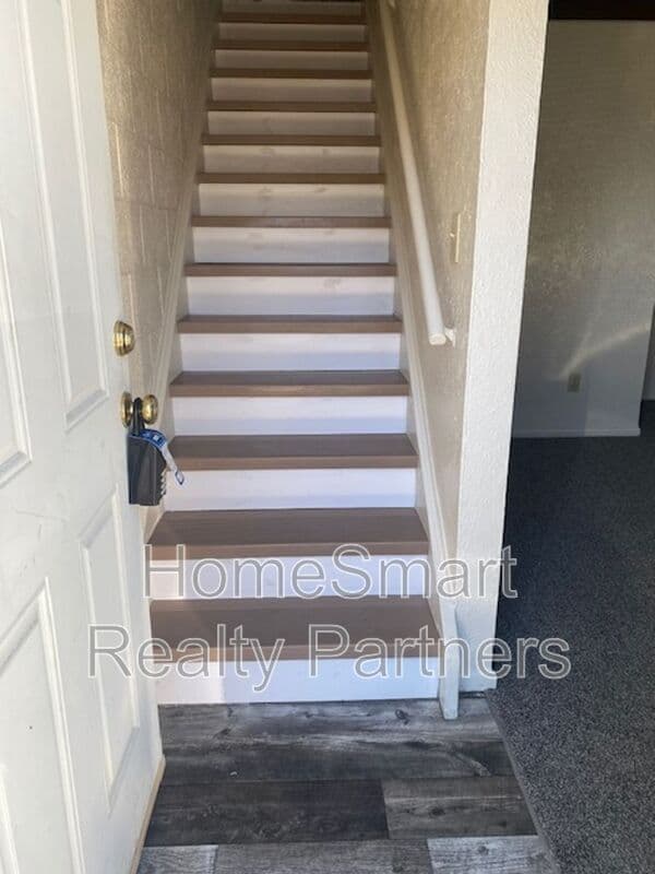 Green River House: 165 F Monroe Ave