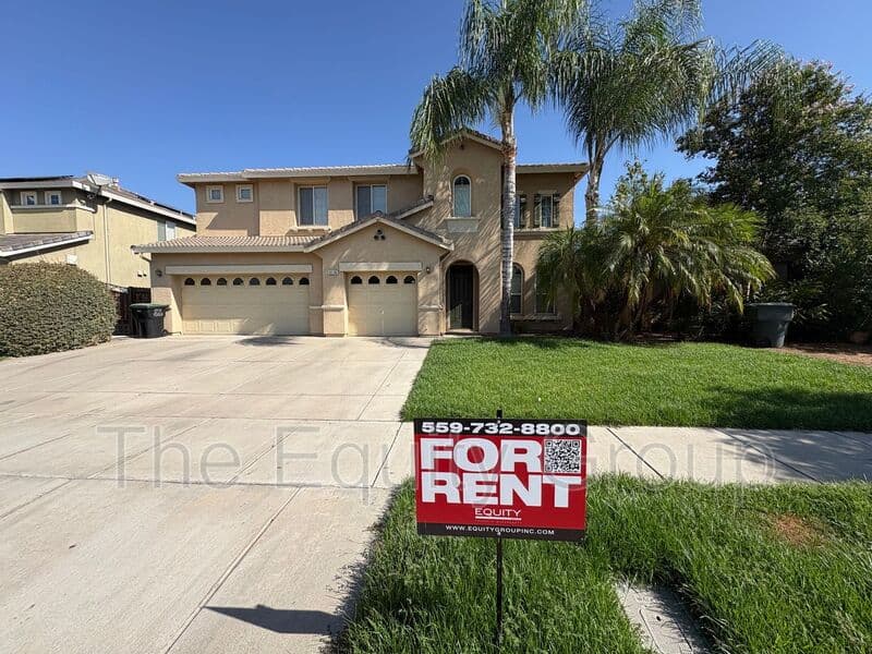 Visalia House: 3116 W Buena Vista