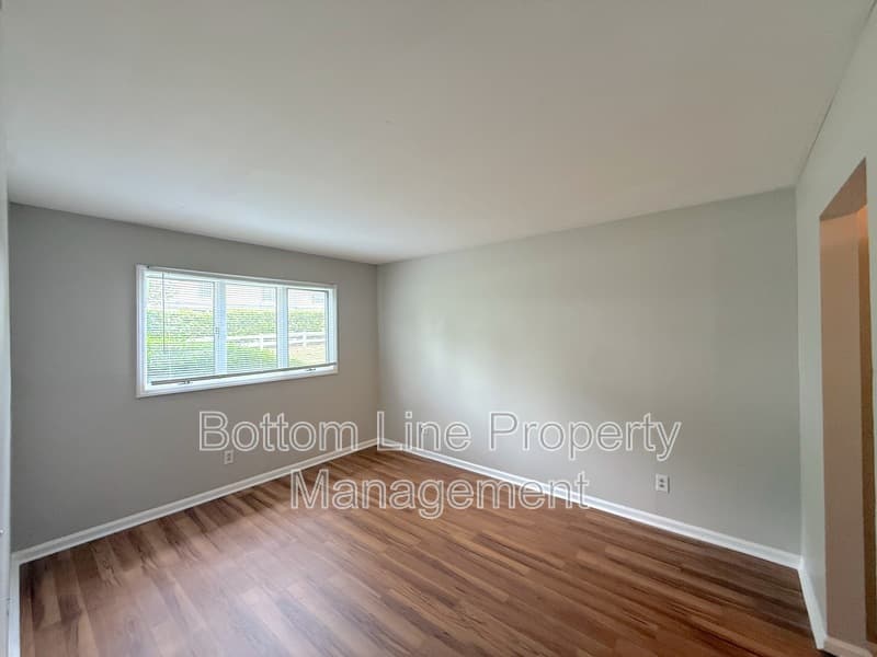 Charlotte Condo: 1831 J Julian