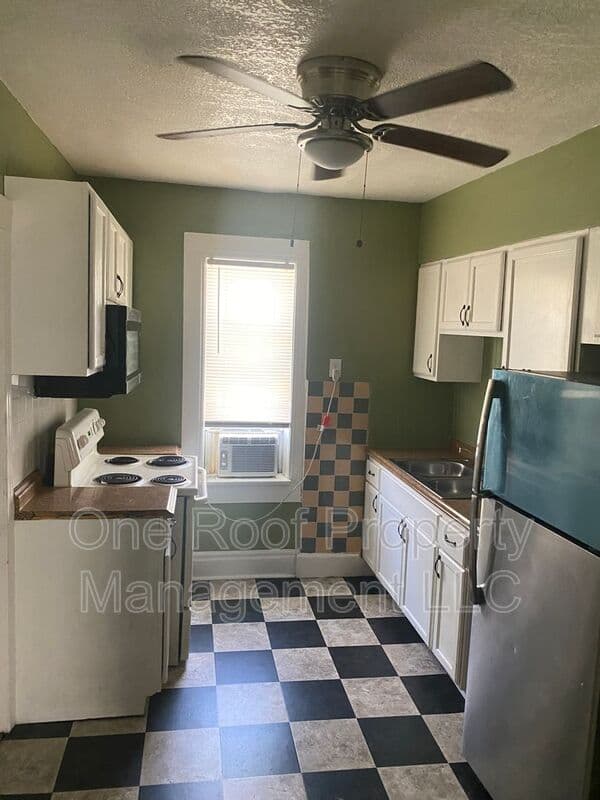 Kansas City House: 532 Cypress Avenue East