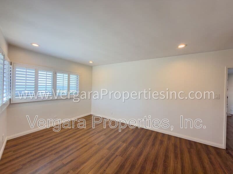 Redondo Beach Condo: 1806 Esplanade
