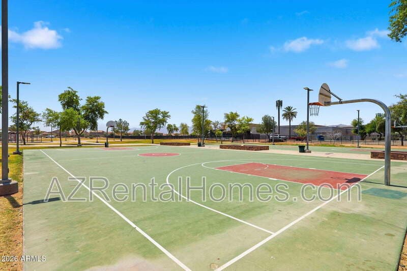 Laveen House: 6308 South 69th Glen
