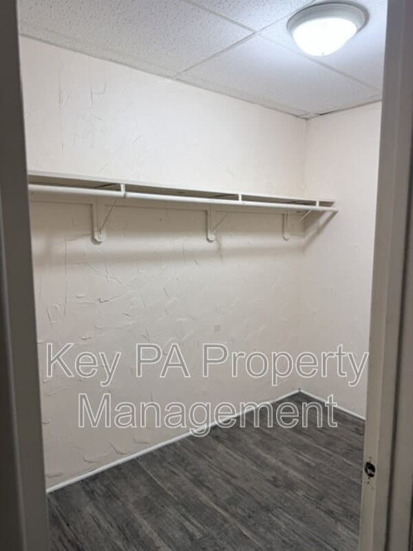 York Condo: 553 W King St
