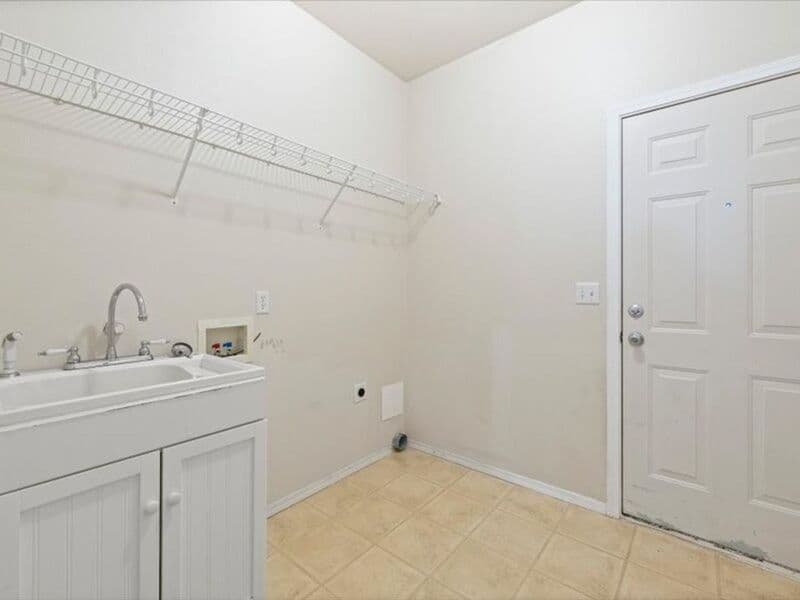 Pasco House: 4711 Arabian Lane