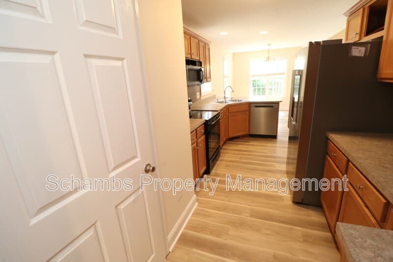Holly Springs House: 125 Gremar Dr