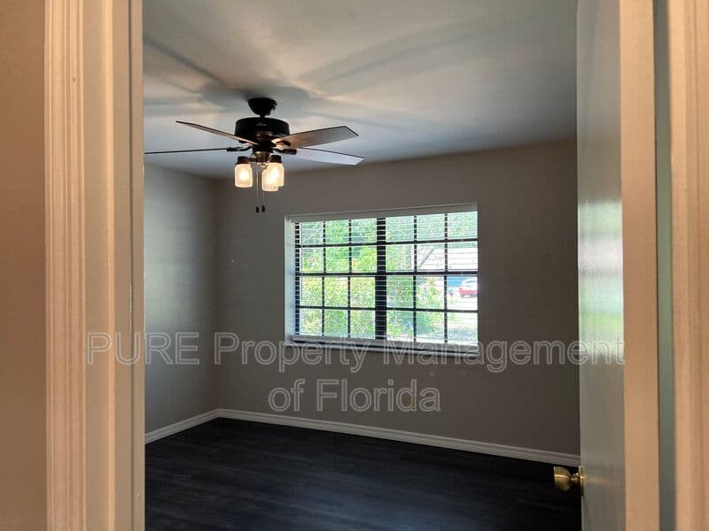 Ocala House: 3400 NE 44th Place