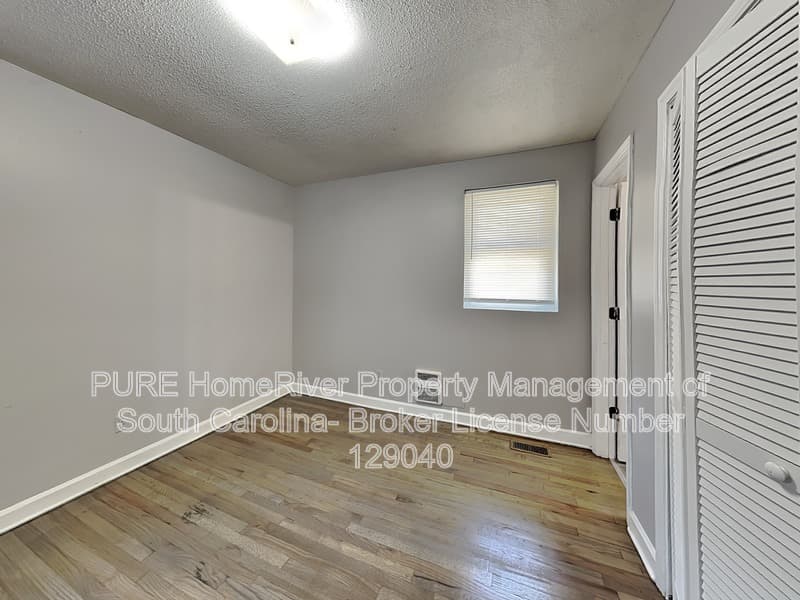 Sumter House: 27 Neal St