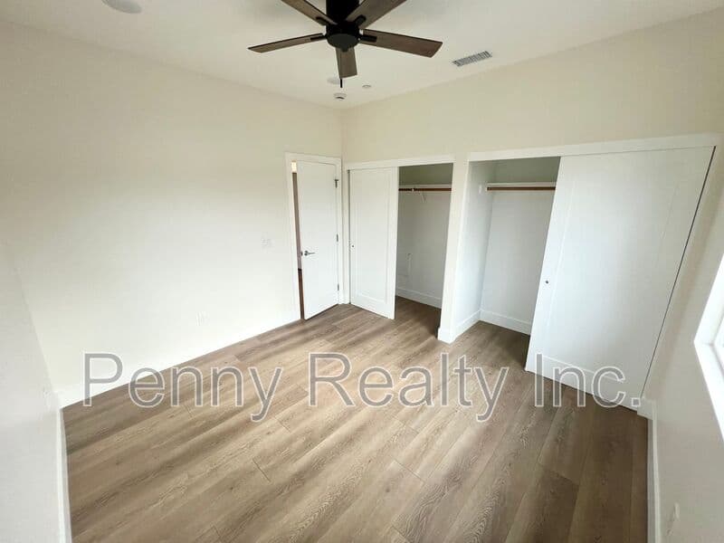 Vista Condo: 669-2 Townsite Dr