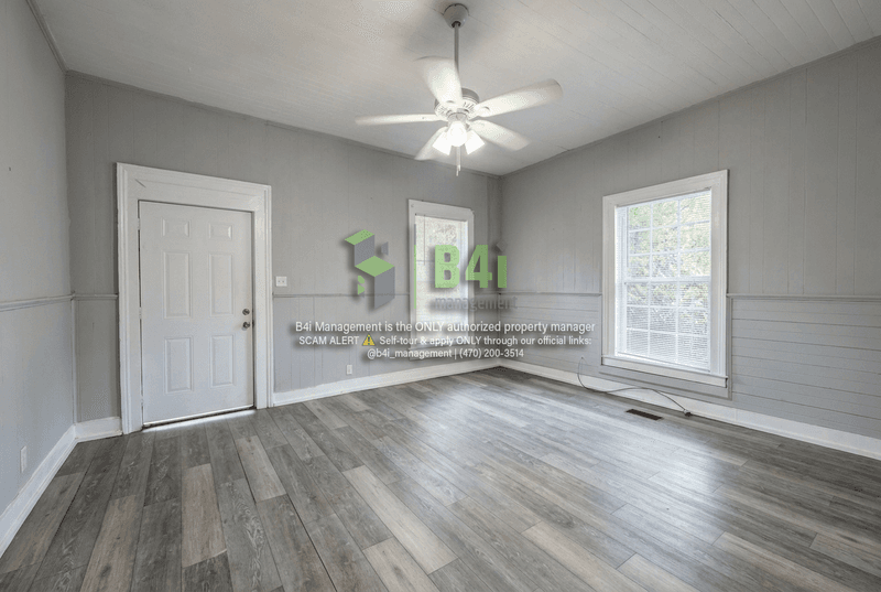 LaGrange House: 114 McGee Street