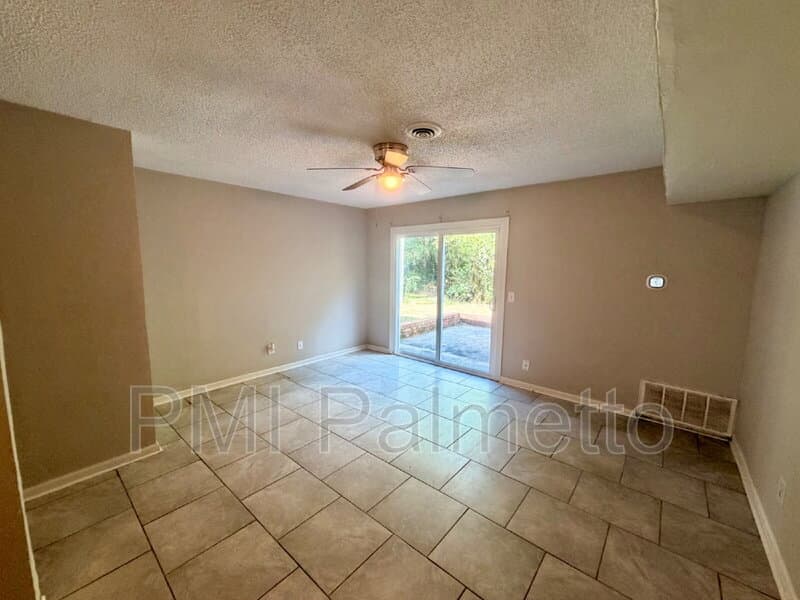 Columbia Condo: 3409 Brookwood Ct