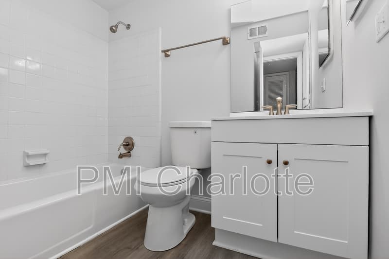 Charlotte Condo: 831 Mcalway Rd