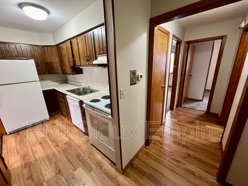 Sioux Falls House: 2508 S Cliff Ave.