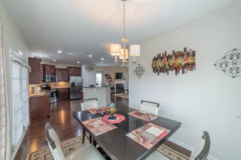 Pooler House: 341 Casey Dr