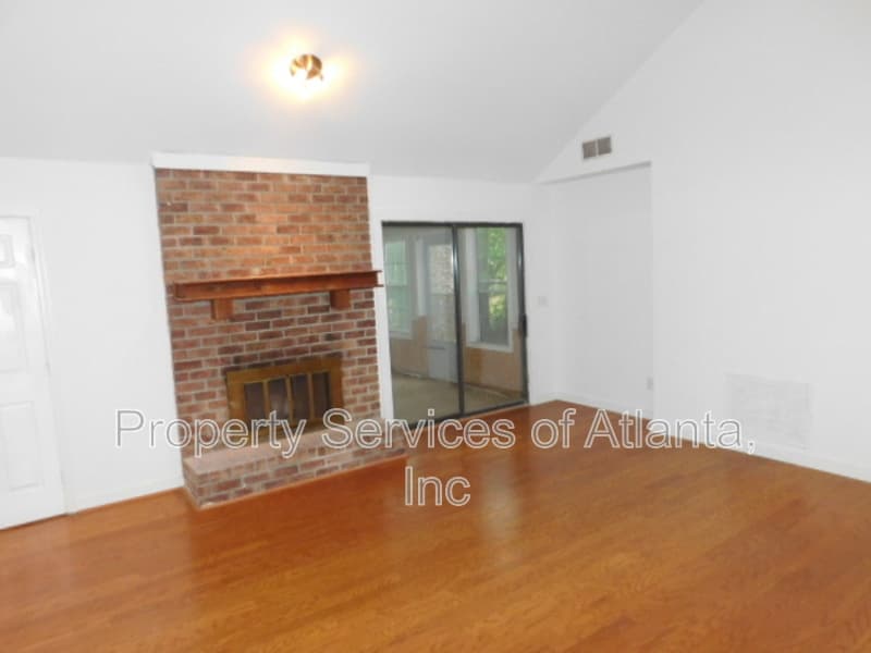 Marietta House: 1710 Pine Rd