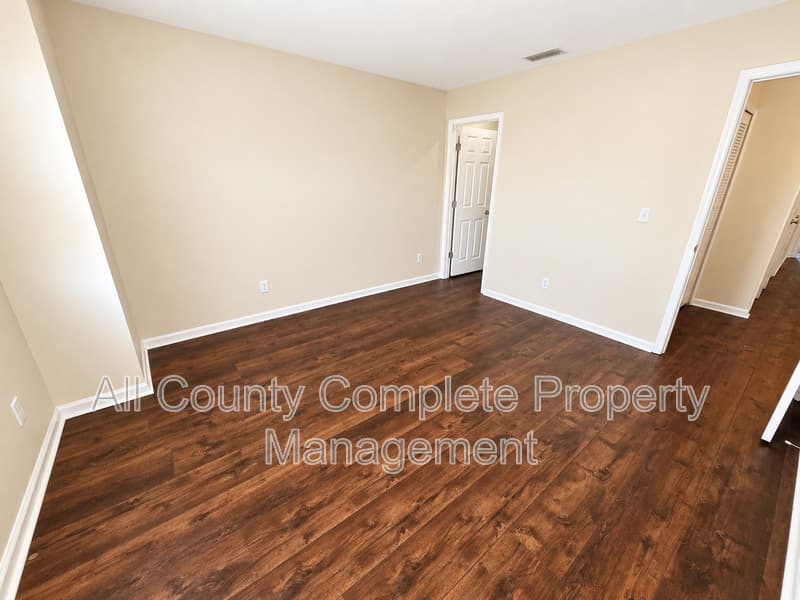 Jacksonville Townhome: 2311 Red Moon Dr.