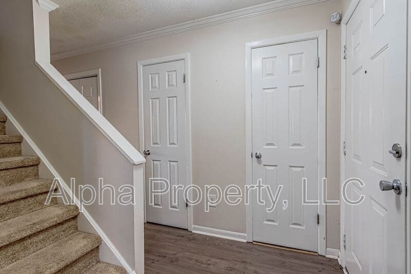 Taylors Condo: 812 Reid School Rd