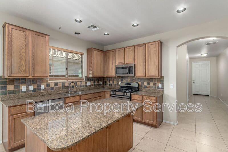 Queen Creek House: 21534 E Domingo Rd