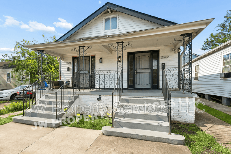 New Orleans House: 2522-24 N. Tonti St.