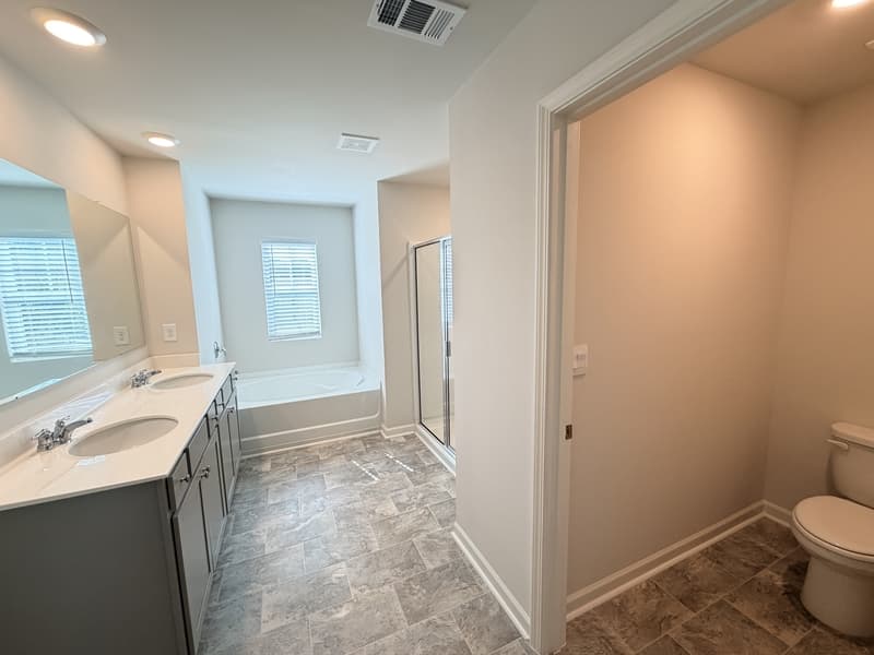 Braselton House: 40 Berkeley Trace