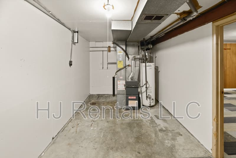 Hazelwood Condo: 449 Olian Drive - 451