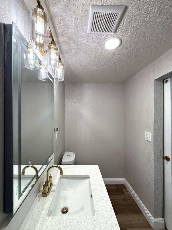 Lakeland Condo: 1704 East Elm Road - 1/2