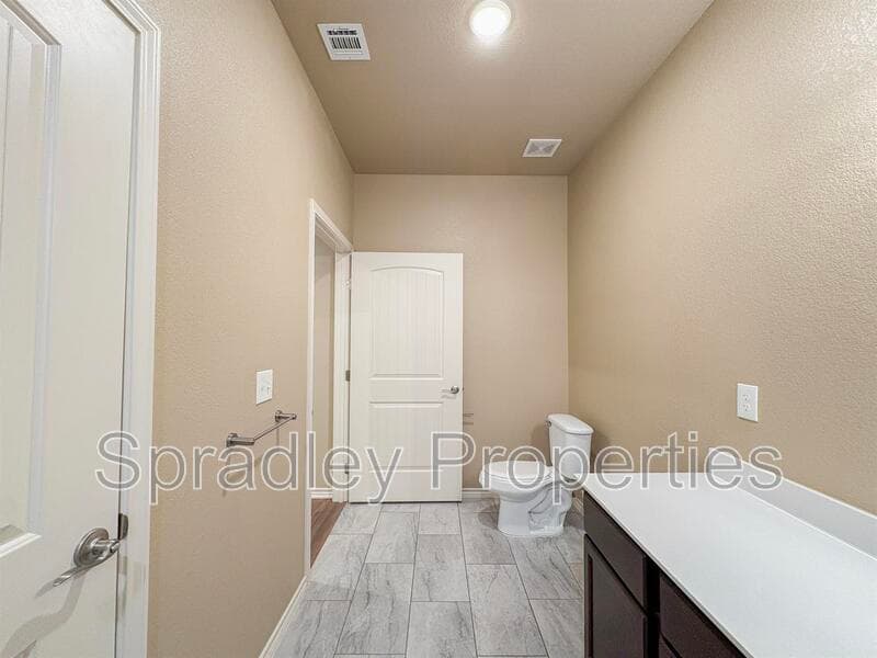 Belton Condo: 1032B Hibiscus Dr