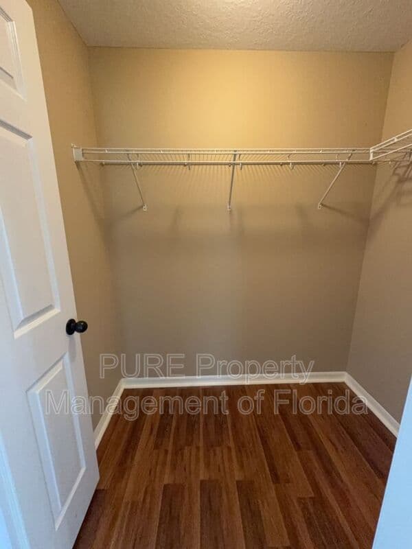 Ocala House: 645 NW 65th St