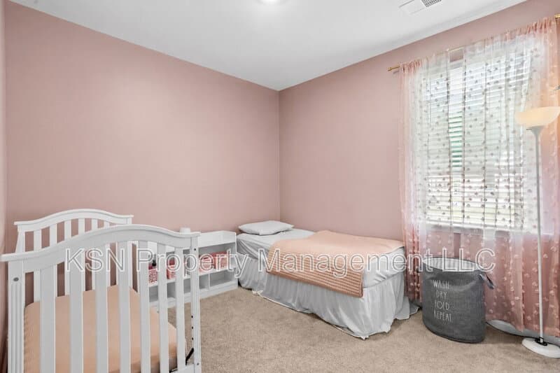 Hinesville House: 89 Hazy Ln