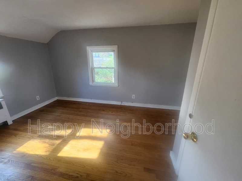 Wallingford House: 153 North Ridgeland Road