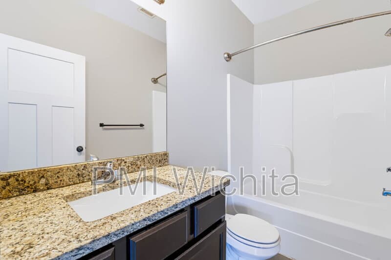 Derby Condo: 3418 E Aster St
