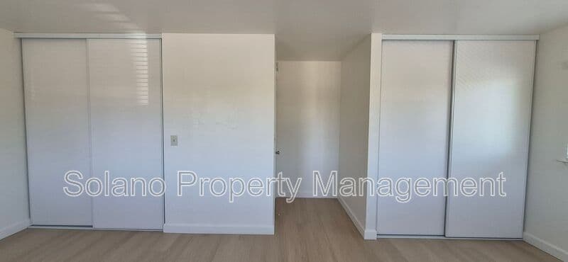 Fairfield House: 5023 Oakbrook Cir